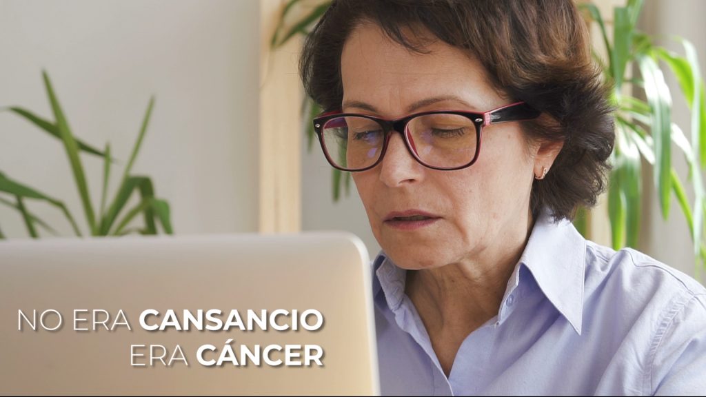 Señales del cansancio relacionado con el cáncer de las que usted y su familia pueden estar al pendiente.